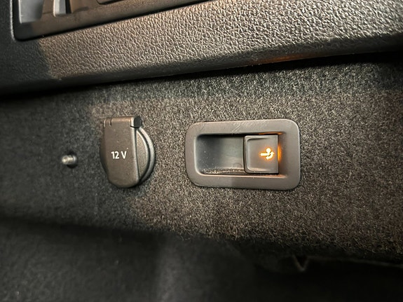 Volkswagen Passat Alltrack 21 of 21