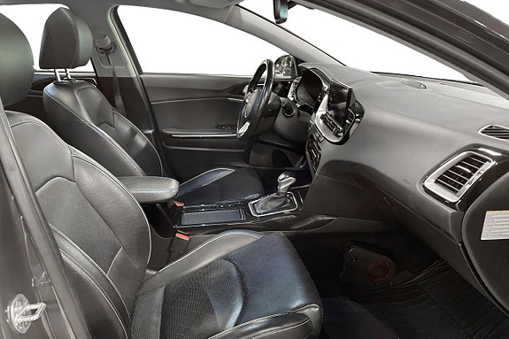 Kia Ceed 14 of 30