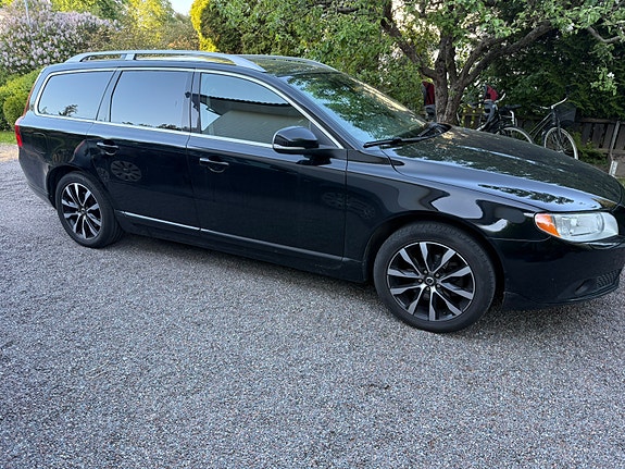 Volvo V70 5 of 6