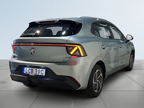 MG MG4 EV Urban 6 of 21