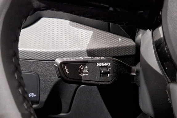 Audi Q2 8 of 14