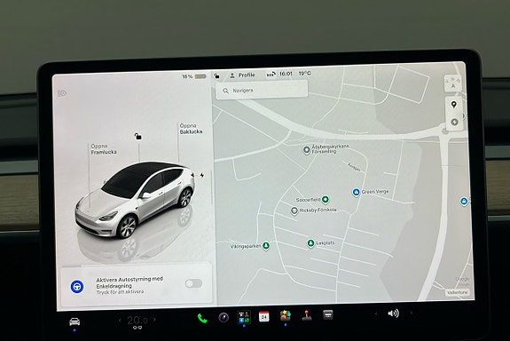 Tesla Model Y 7 of 26