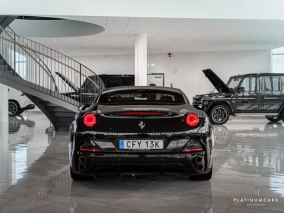 Ferrari California 5 of 12