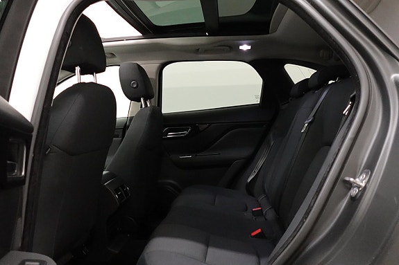 Jaguar F-PACE 8 of 21