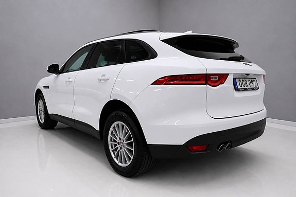 Jaguar F-PACE 19 of 21