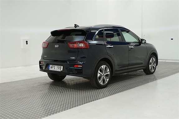 Kia Niro 2 of 16