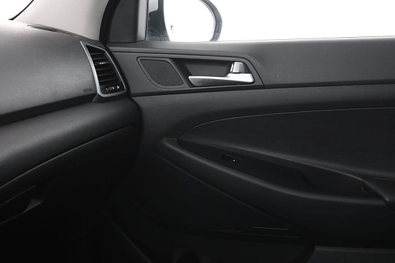 Hyundai Tucson 29 of 30