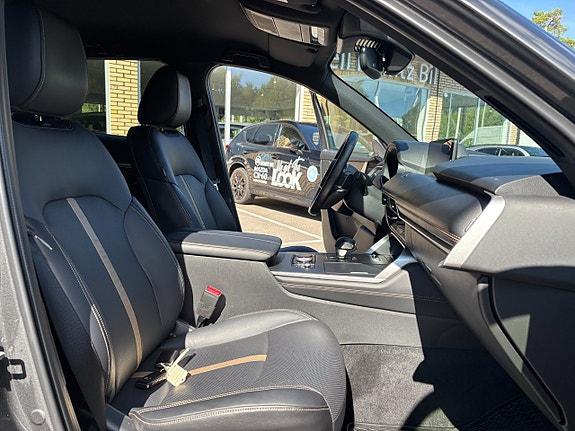 Mazda CX-60 25 of 27