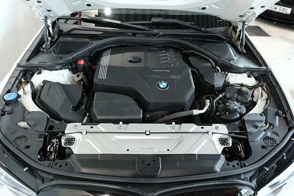 BMW 330i 18 of 18