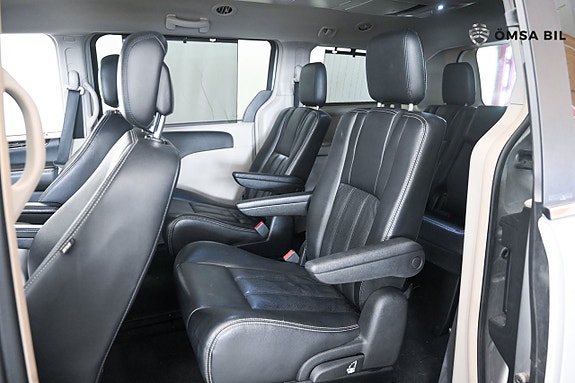 Lancia Voyager 8 of 16