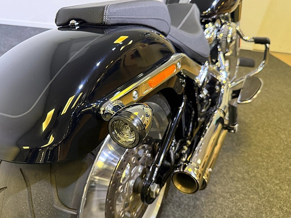 Harley-Davidson Fat Boy 114 /FLFBS/PRISSÄNKT 7 of 9