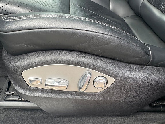 Porsche Macan S 15 of 16