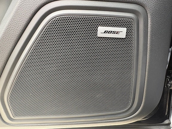 Porsche Macan S 14 of 16