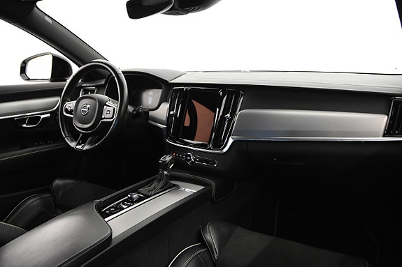 Volvo V90 20 of 27