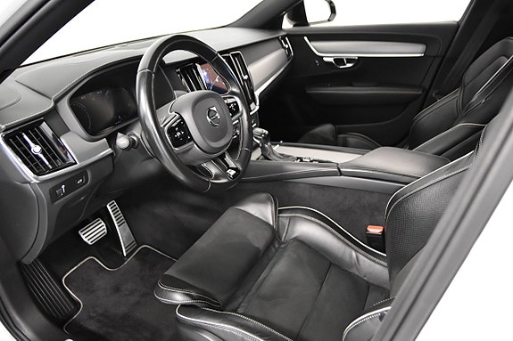 Volvo V90 10 of 27