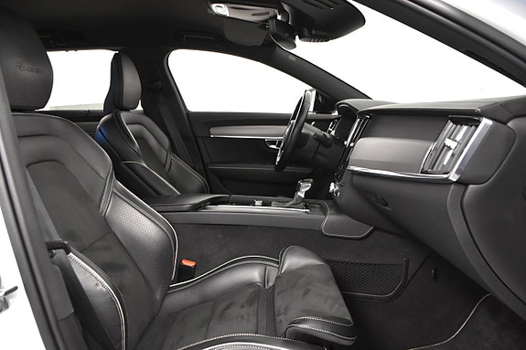 Volvo V90 21 of 27
