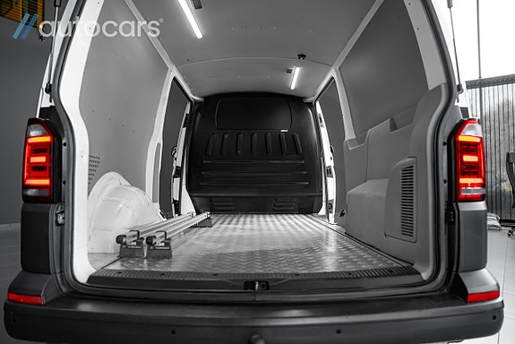 Volkswagen Transporter 15 of 30