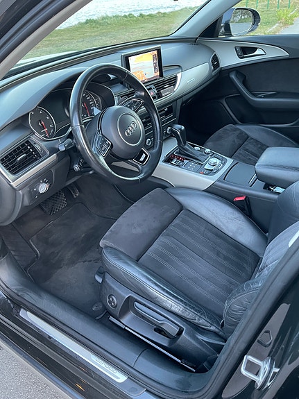 Audi A6 allroad 2 of 4