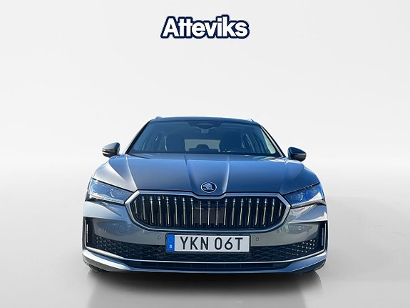 Skoda Superb 8 of 15