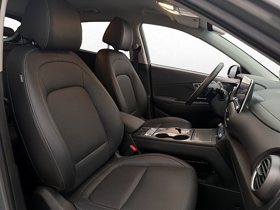 Hyundai Kona 28 of 30