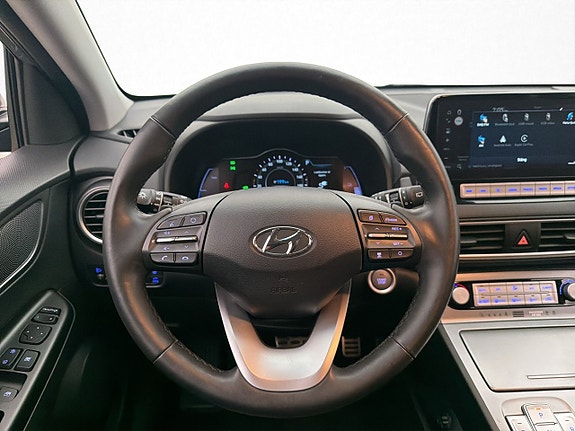 Hyundai Kona 14 of 30