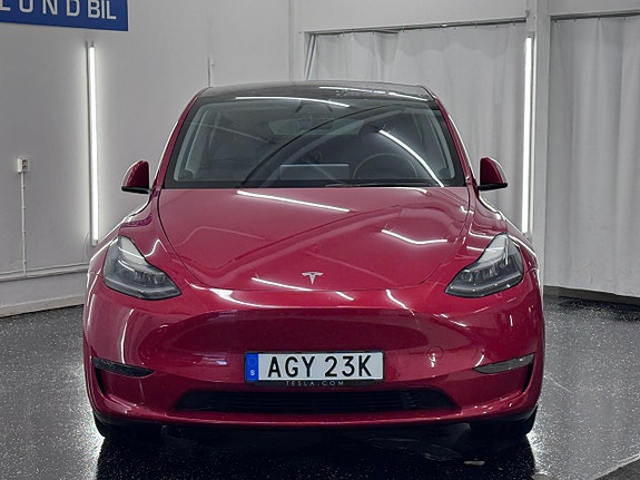 Tesla Model Y 2 of 21