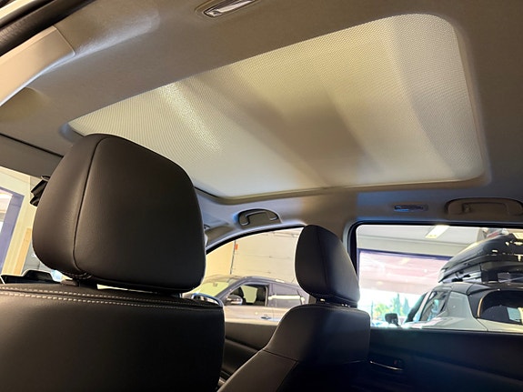 Suzuki S-Cross 8 of 8