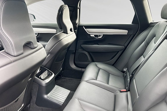 Volvo V90 8 of 12