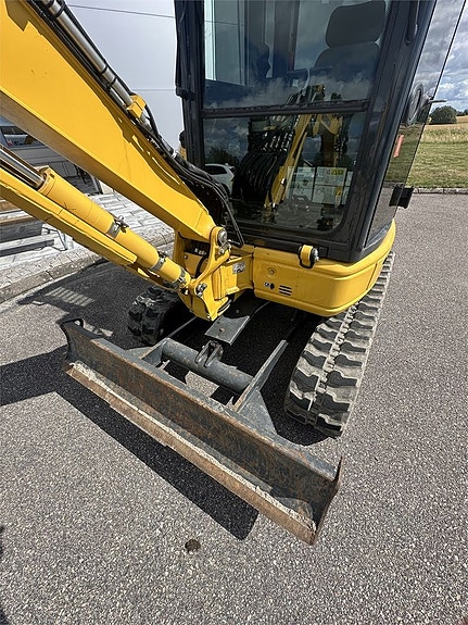 Komatsu PC 26 MR-3 8 of 21