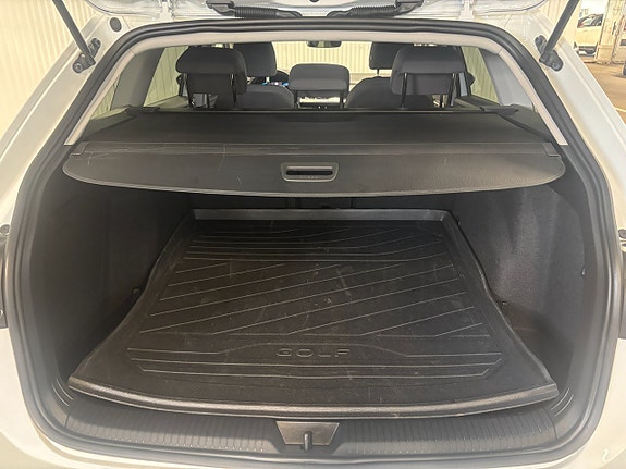 Volkswagen Golf Alltrack 20 of 21