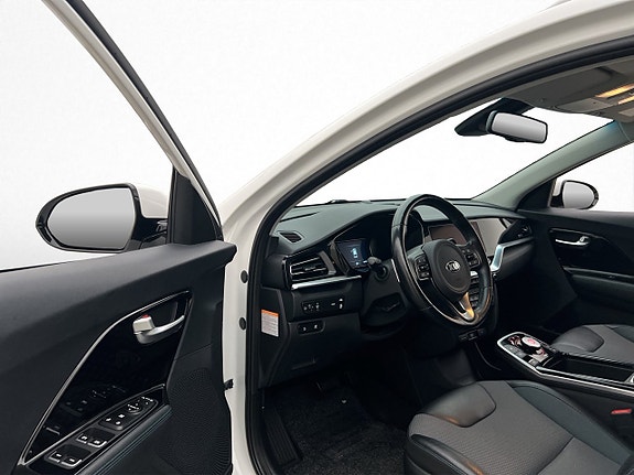 Kia e-Niro 10 of 30