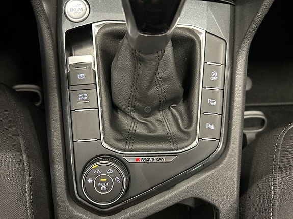 Volkswagen Tiguan 18 of 23