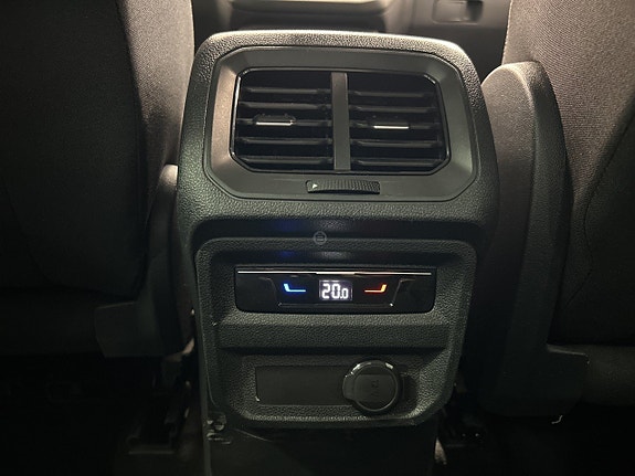 Volkswagen Tiguan 17 of 23