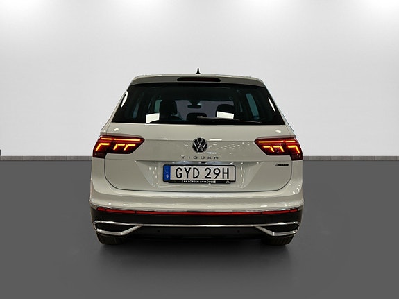 Volkswagen Tiguan 5 of 23