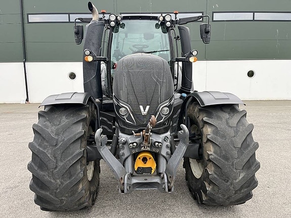 Valtra T 174 E 3 of 5