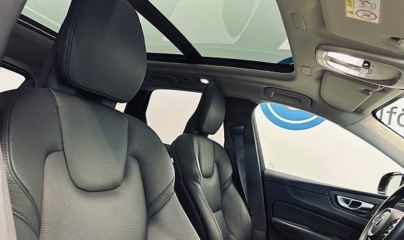 Volvo XC60 11 of 13
