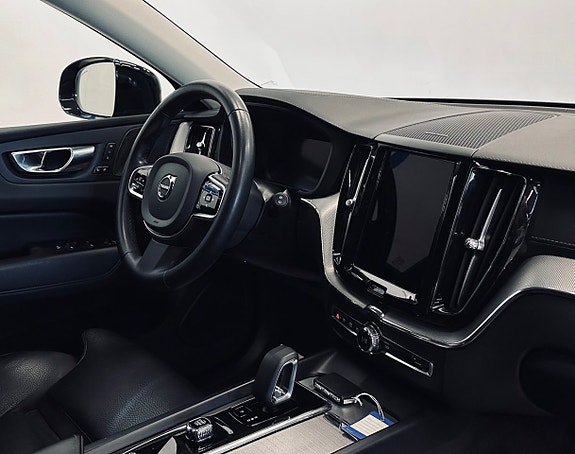 Volvo XC60 9 of 13