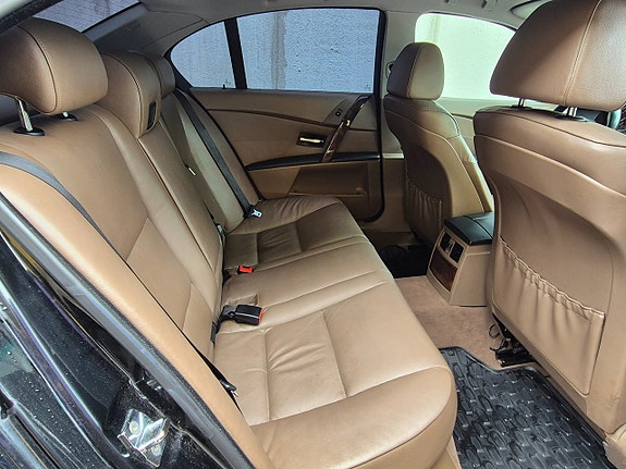 BMW 525 7 of 10