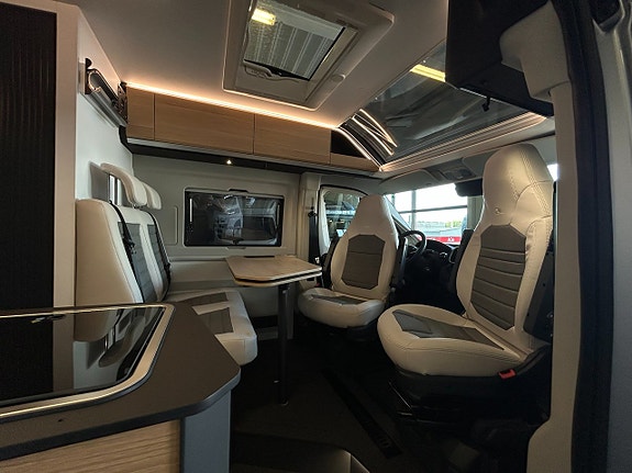 Adria Twin Select 640 SLB / Automat / Dieselpanna / Långbäddar 6 of 21