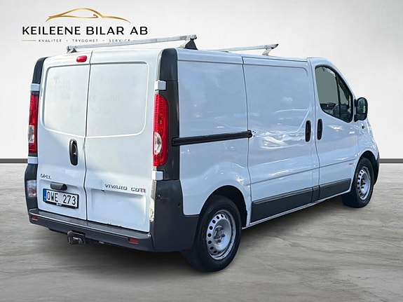 Opel Vivaro 8 of 25