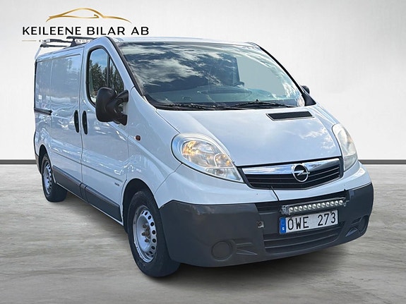 Opel Vivaro 5 of 25