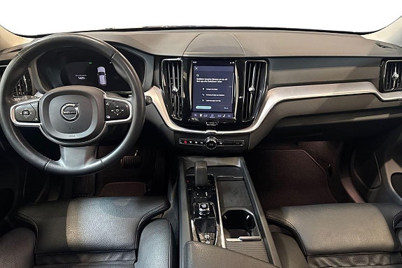 Volvo XC60 10 of 23