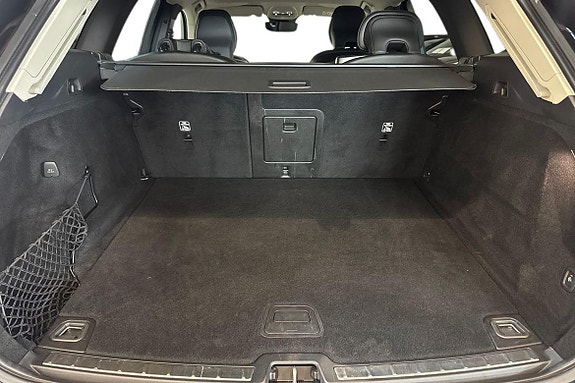 Volvo XC60 12 of 23