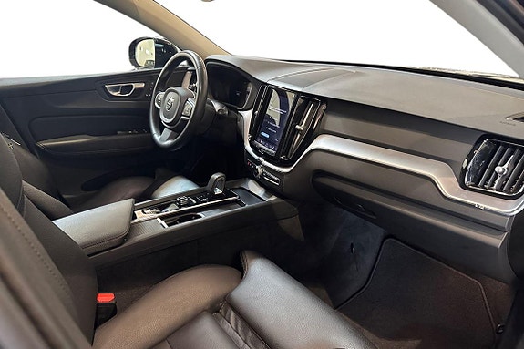 Volvo XC60 7 of 23
