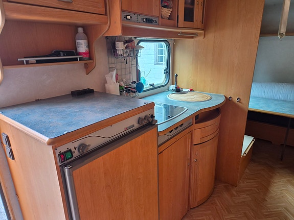 Adria Unica 562UK 4 of 8