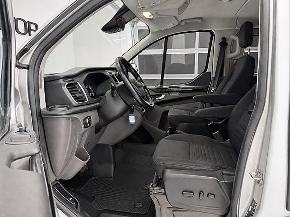 Ford Transit Custom 8 of 17