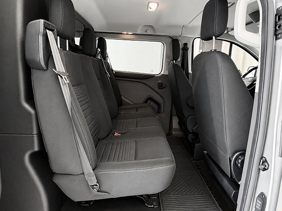 Ford Transit Custom 12 of 17