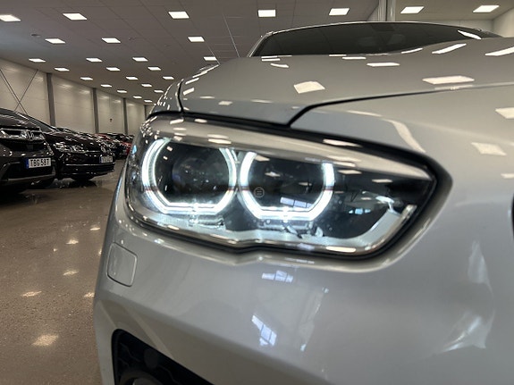 BMW 118i 9 of 21