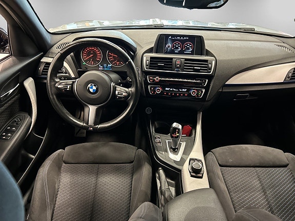 BMW 118i 11 of 21
