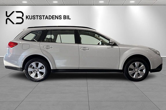 Subaru Outback 2 of 20